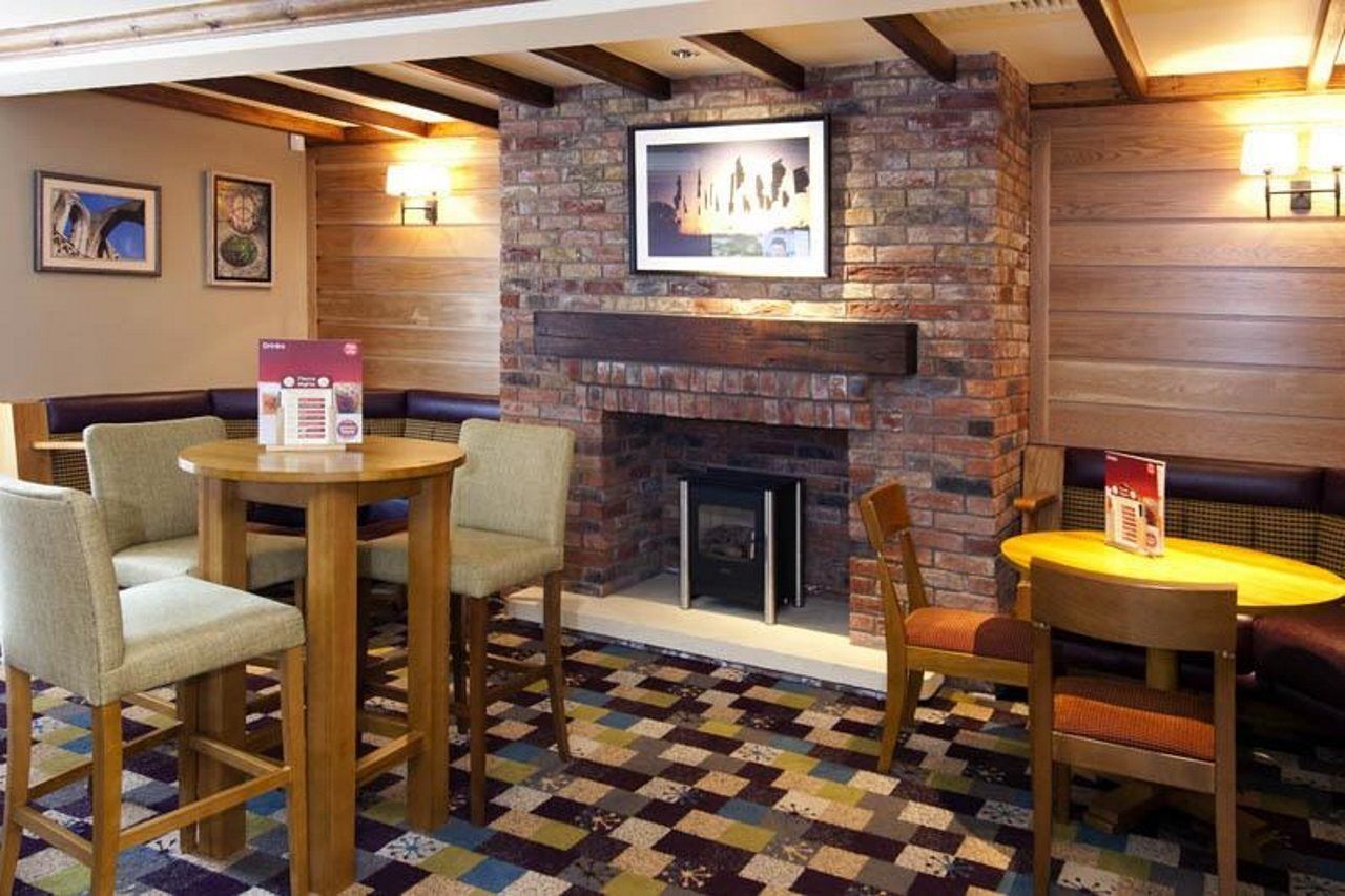 Premier Inn Glastonbury Zewnętrze zdjęcie